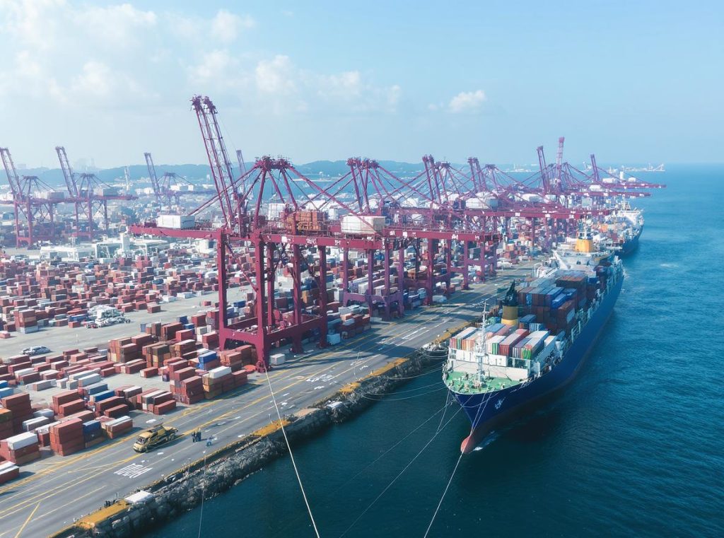 Chinese port with cargo ships and containers showing logistics advantages